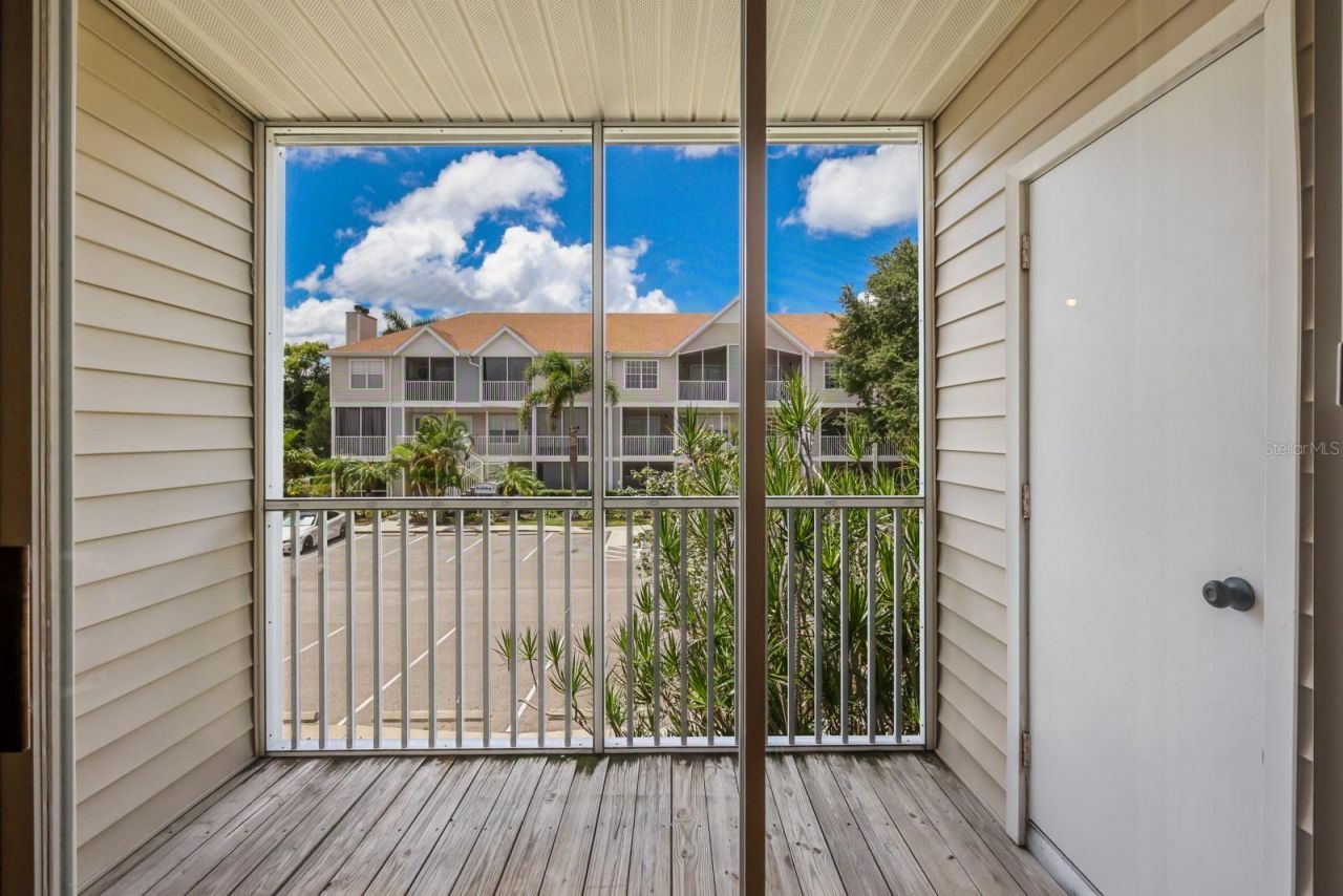 850 S Tamiami Trail , Unit 325, Sarasota, FL 34236 Photo