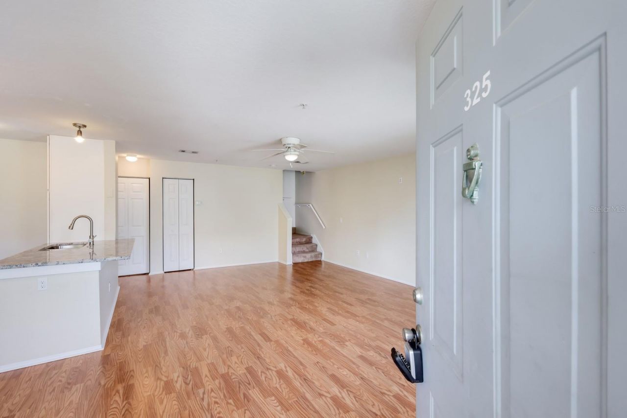 850 S Tamiami Trail , Unit 325, Sarasota, FL 34236 Photo