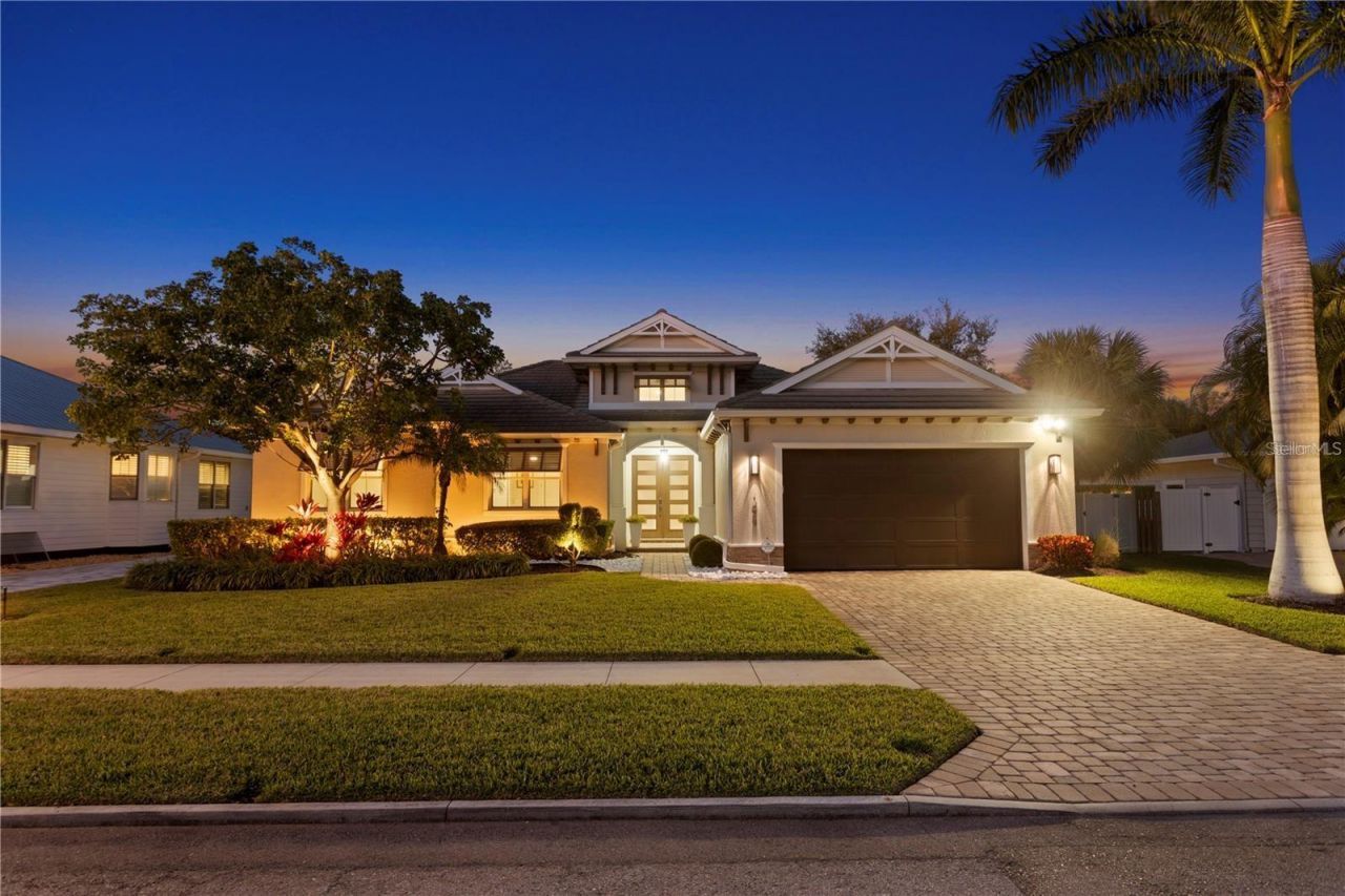 1959 Hibiscus Street, Sarasota, FL 34239 Main Photo