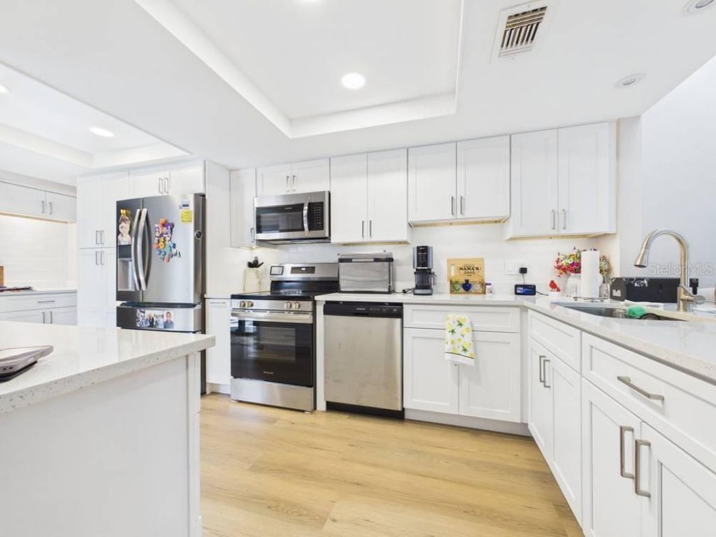 407 Meadowood Boulevard, Fern Park, FL 32730 Photo