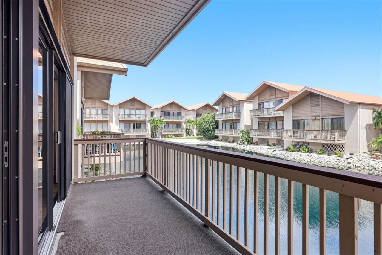1187 Lake House Circle, Unit C127, Sarasota, FL 34242 Photo