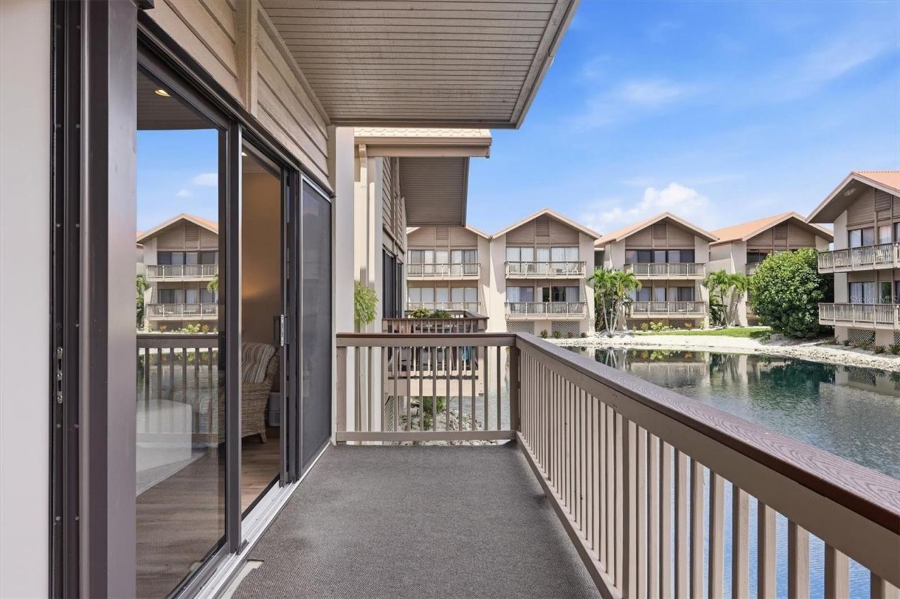 1187 Lake House Circle, Unit C127, Sarasota, FL 34242 Photo
