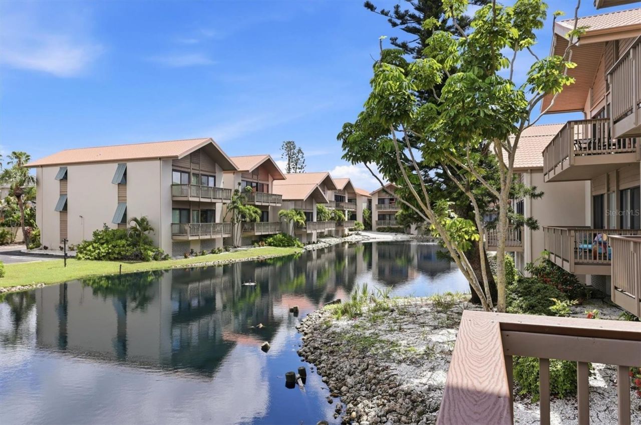 1187 Lake House Circle, Unit C127, Sarasota, FL 34242 Photo