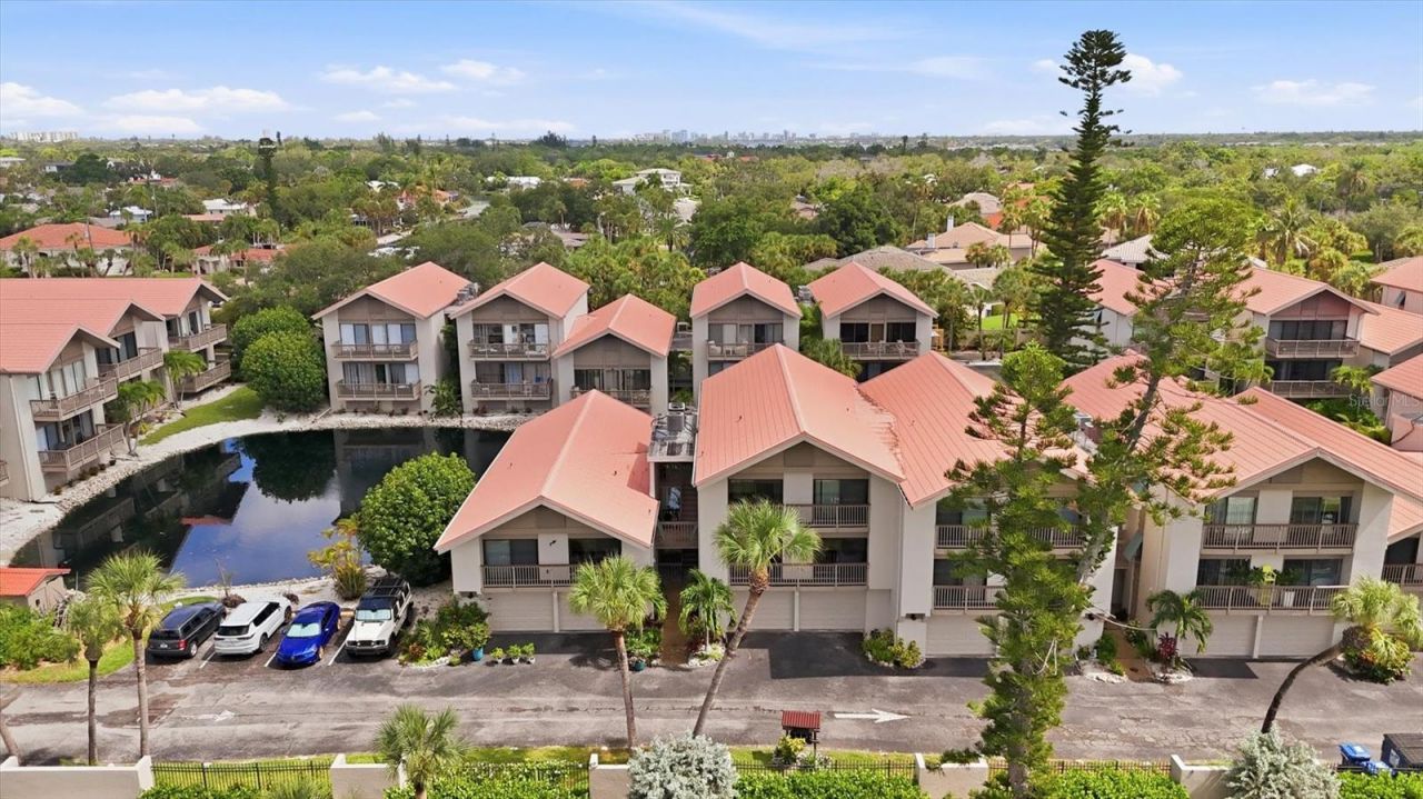 1187 Lake House Circle, Unit C127, Sarasota, FL 34242 Photo