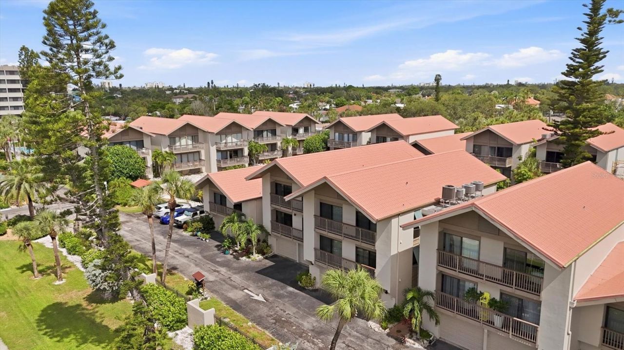 1187 Lake House Circle, Unit C127, Sarasota, FL 34242 Photo