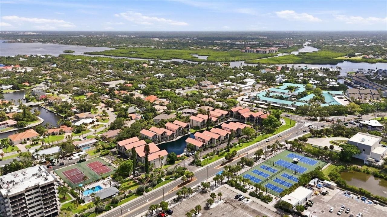 1187 Lake House Circle, Unit C127, Sarasota, FL 34242 Photo