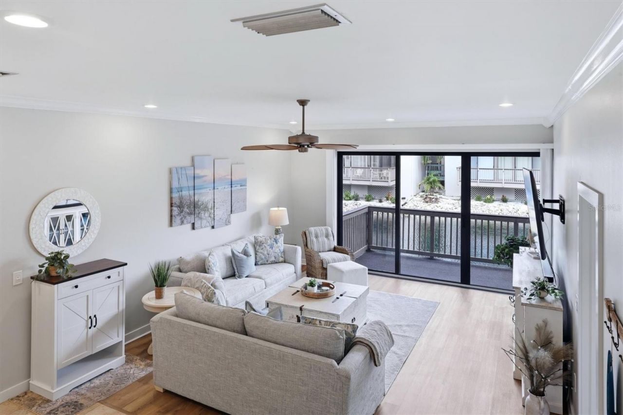 1187 Lake House Circle, Unit C127, Sarasota, FL 34242 Photo