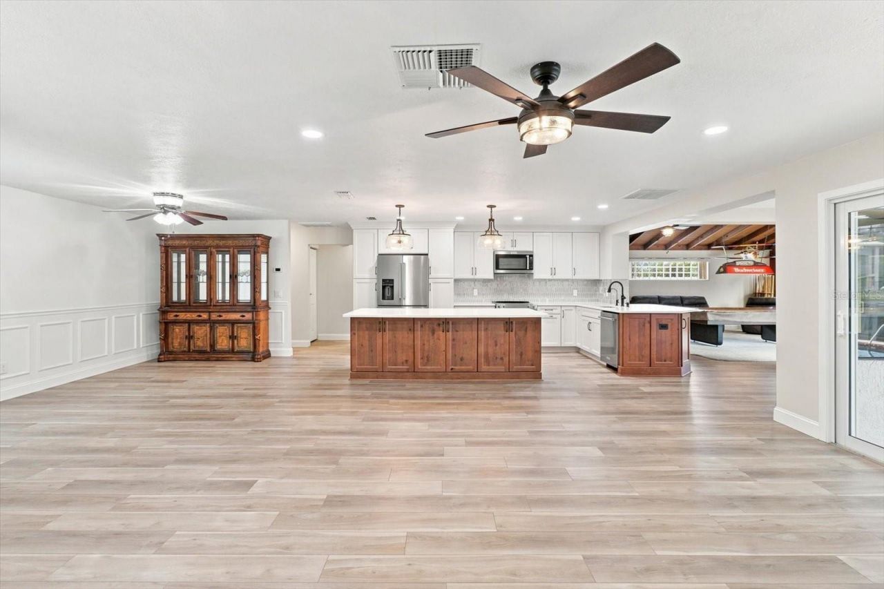 220 SE Kings Bay Drive, Crystal River, FL 34429 Photo