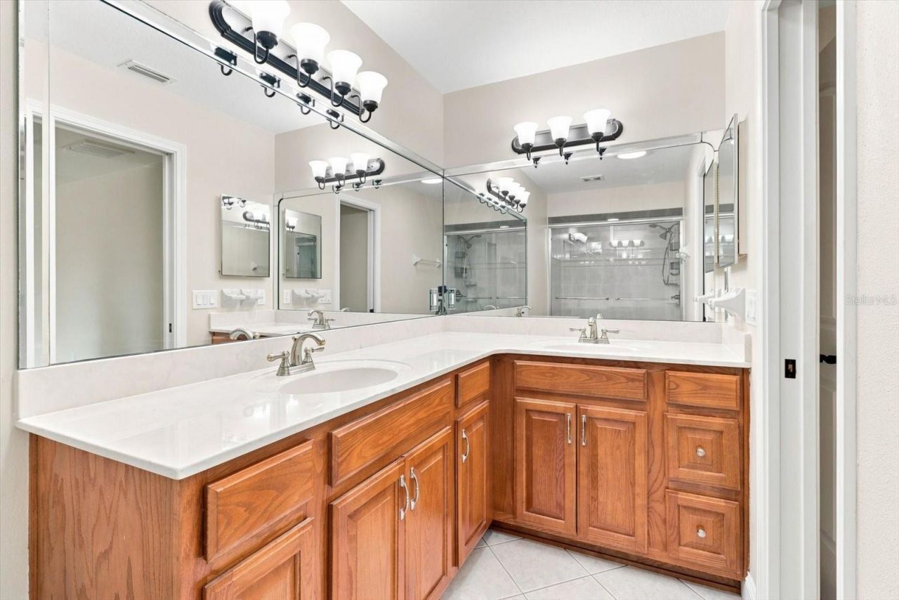 220 SE Kings Bay Drive, Crystal River, FL 34429 Photo