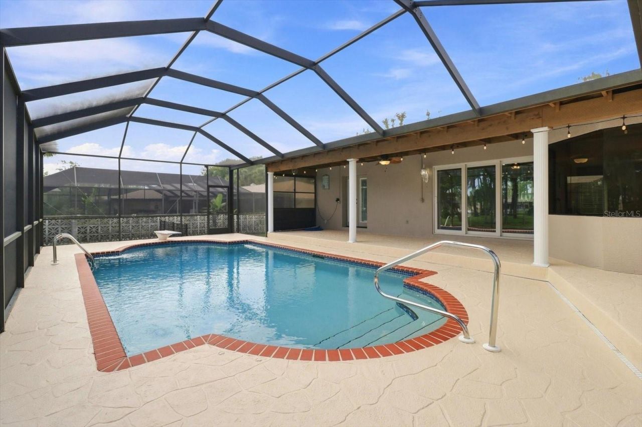 220 SE Kings Bay Drive, Crystal River, FL 34429 Photo