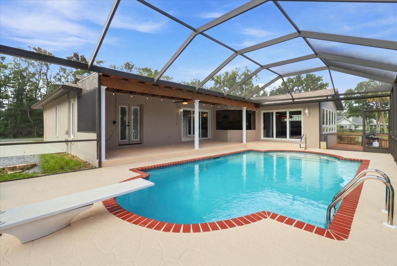 220 SE Kings Bay Drive, Crystal River, FL 34429 Photo