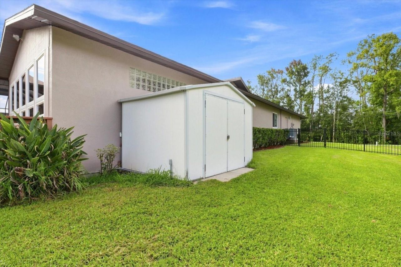 220 SE Kings Bay Drive, Crystal River, FL 34429 Photo