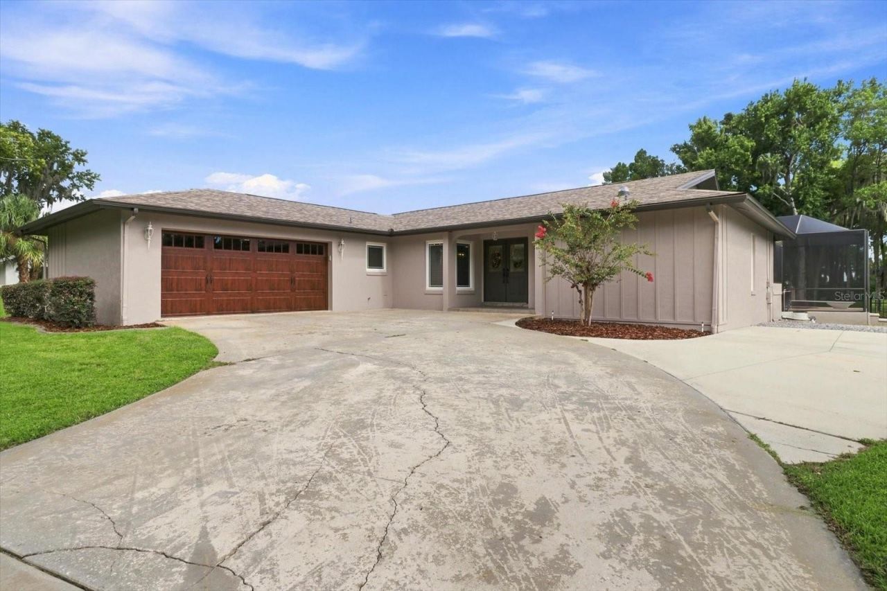 220 SE Kings Bay Drive, Crystal River, FL 34429 Photo
