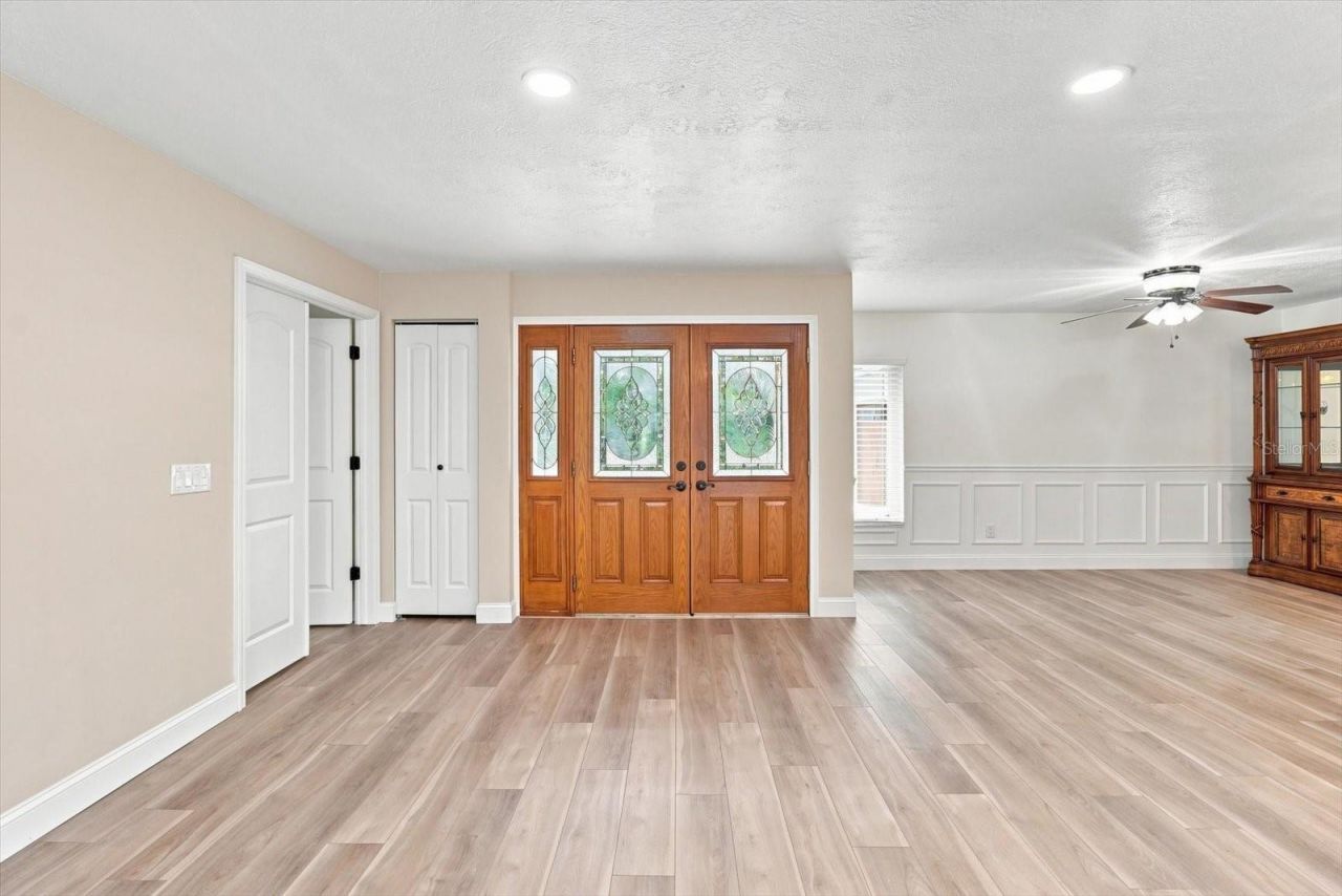 220 SE Kings Bay Drive, Crystal River, FL 34429 Photo