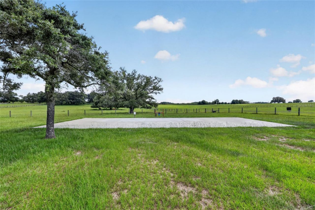 20500 NW 27th Street, Morriston, FL 32668 Photo