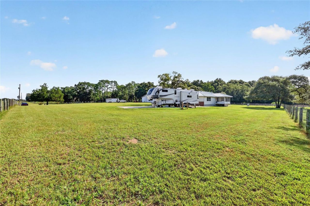 20500 NW 27th Street, Morriston, FL 32668 Photo
