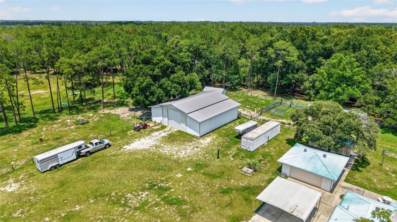 20500 NW 27th Street, Morriston, FL 32668 Photo