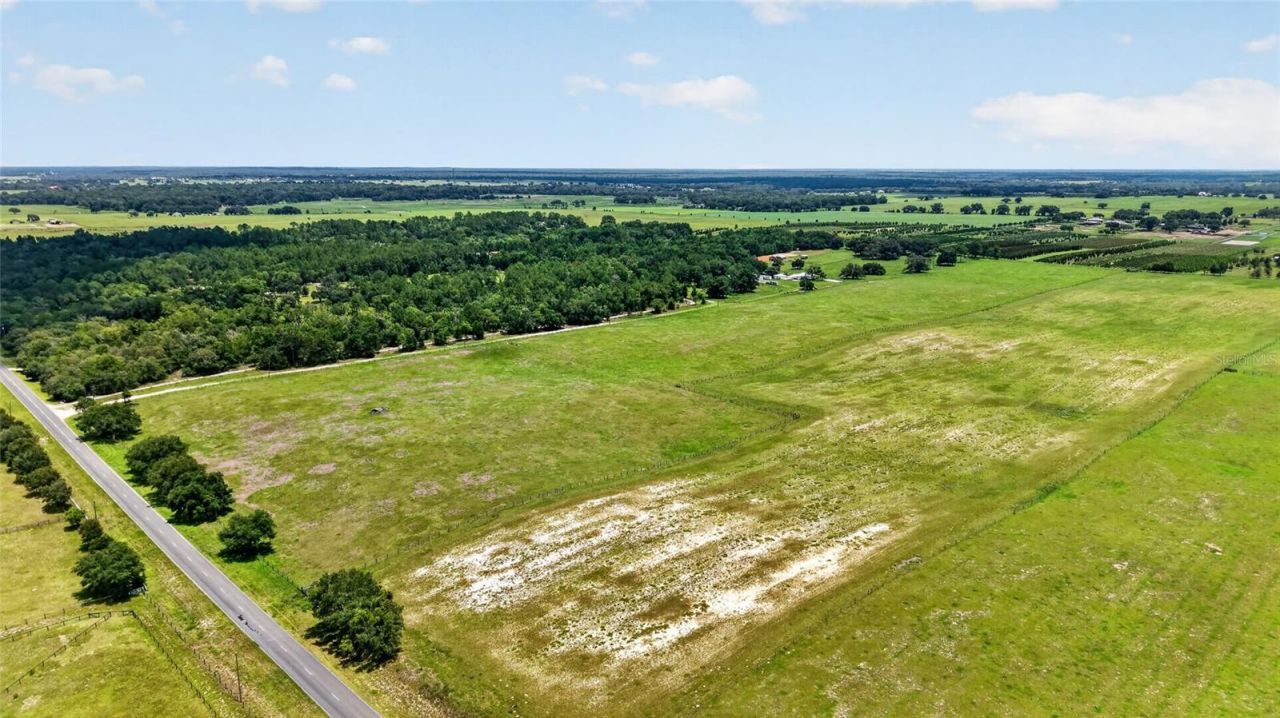 20500 NW 27th Street, Morriston, FL 32668 Photo