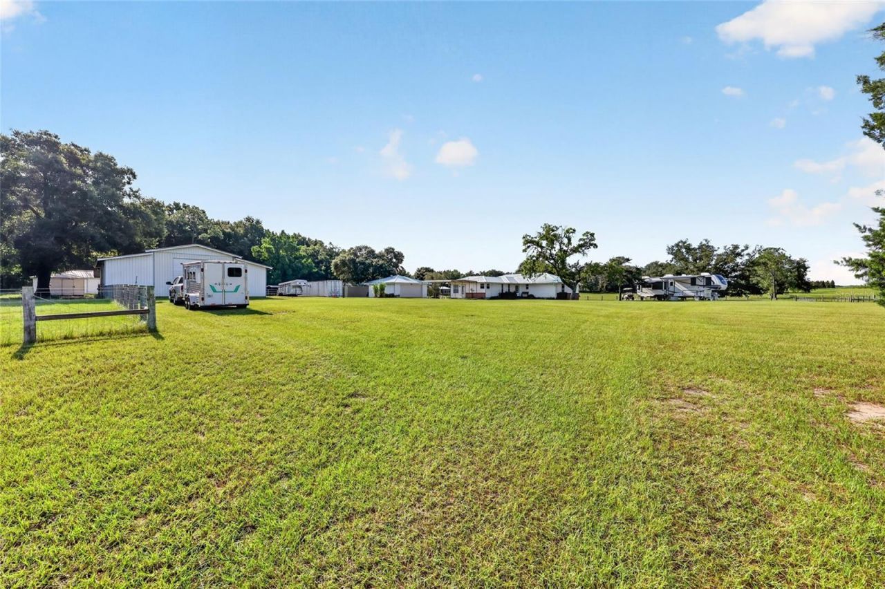 20500 NW 27th Street, Morriston, FL 32668 Photo