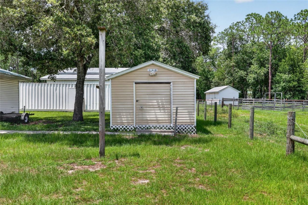 20500 NW 27th Street, Morriston, FL 32668 Photo