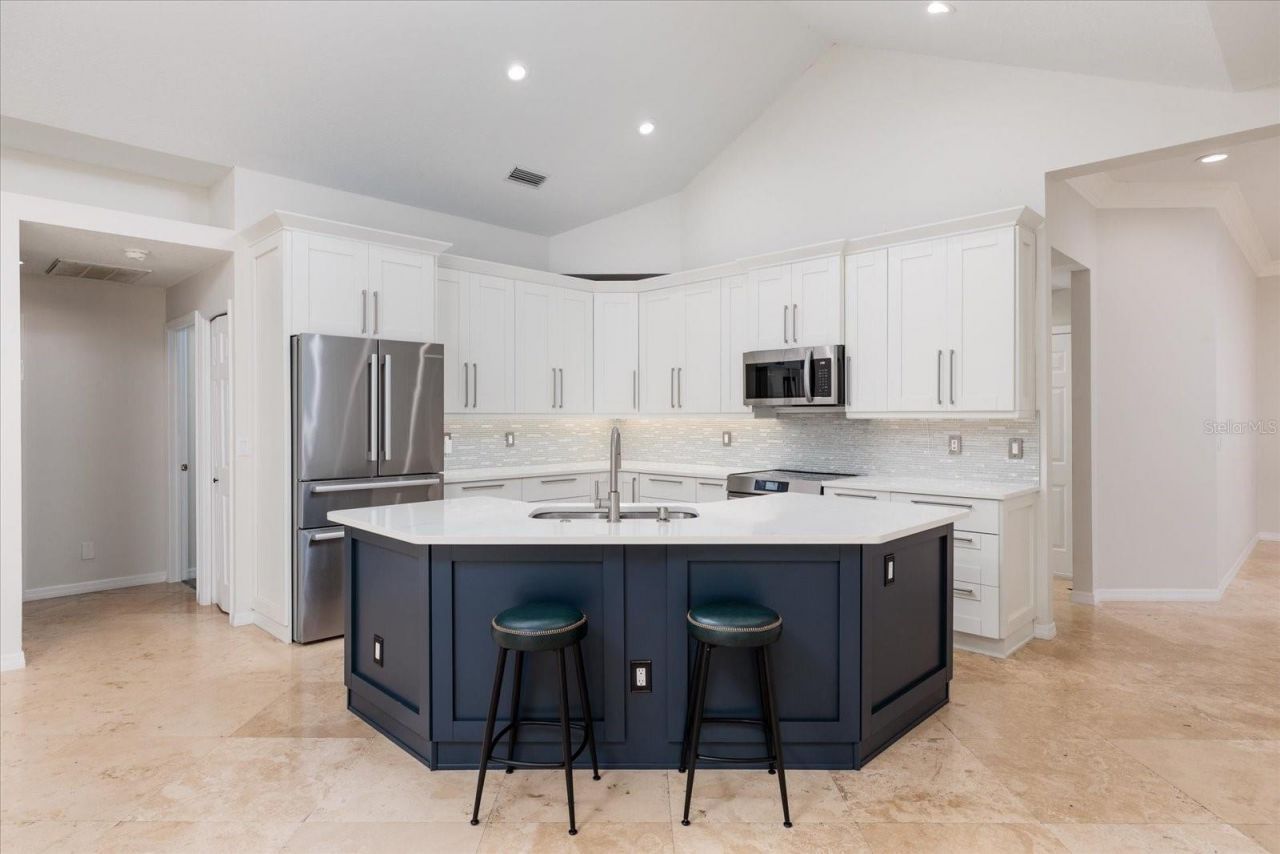1723 Captiva Drive, Oldsmar, FL 34677 Photo