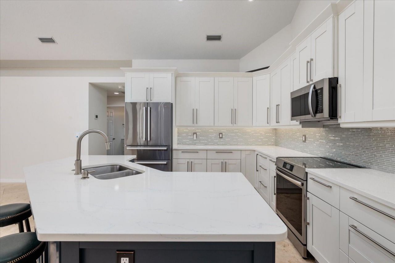1723 Captiva Drive, Oldsmar, FL 34677 Photo