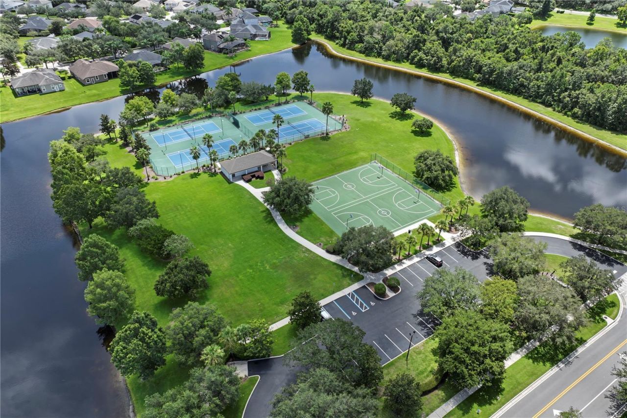2710 Regal Pine Trail, Oviedo, FL 32766 Photo