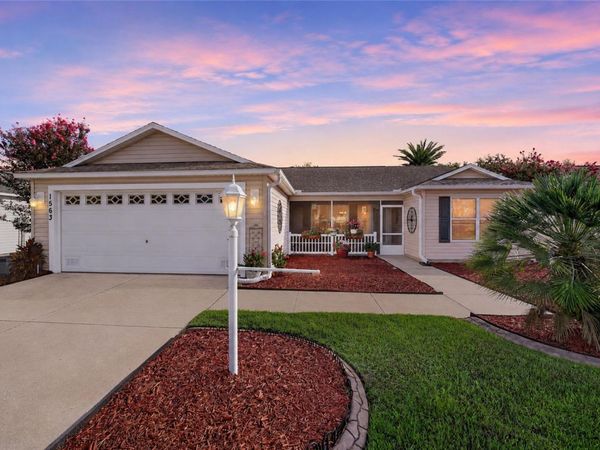 1563 HOLLYBERRY PLACE, THE VILLAGES, FL 32162