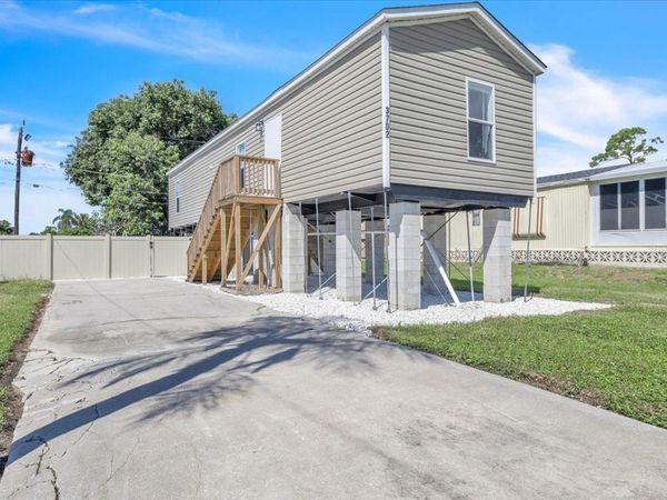 3702 DUNREATH ROAD , PORT CHARLOTTE, FL 33953