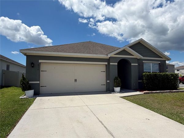6524 CORAL BERRY DRIVE , MOUNT DORA, FL 32757