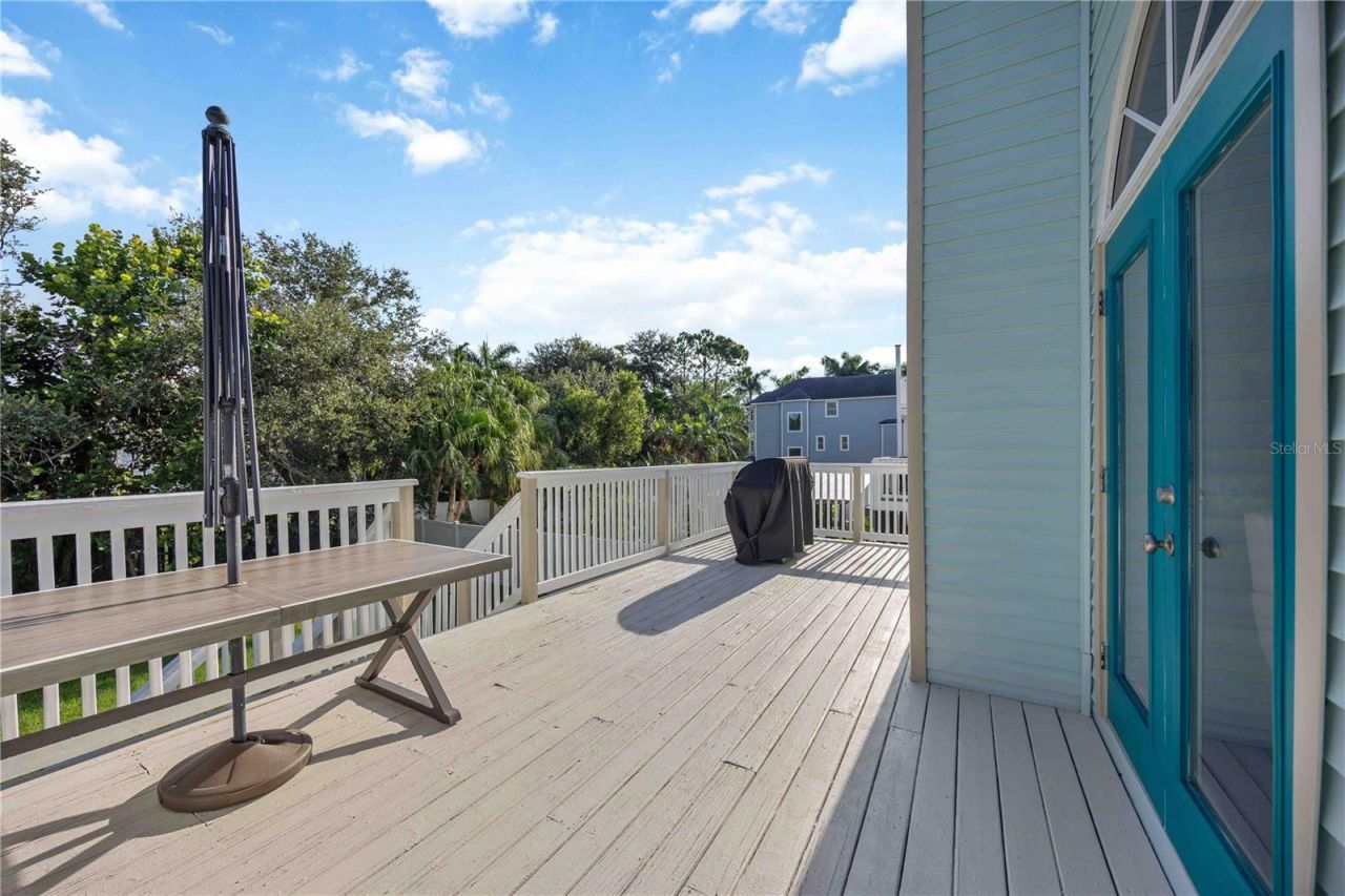 13951 Harbor View Drive , Seminole, FL 33776 Photo