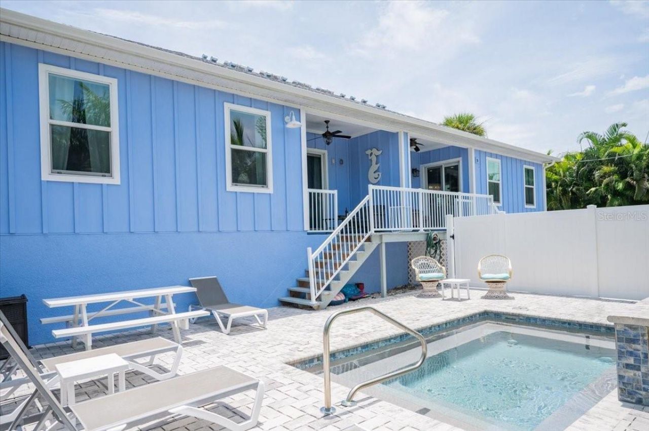 308 57th Street, Unit A & B, Bradenton Beach, FL 34217 Photo