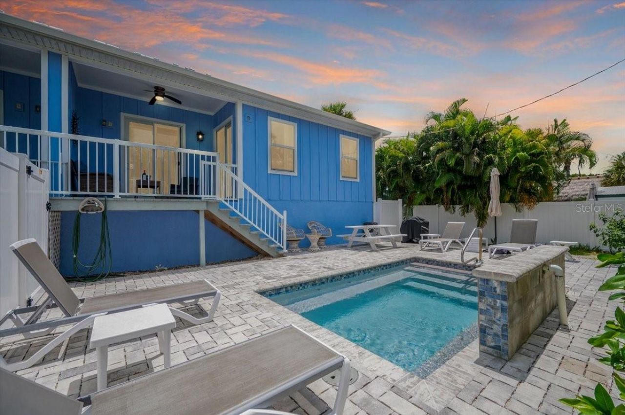 308 57th Street, Unit A & B, Bradenton Beach, FL 34217 Photo
