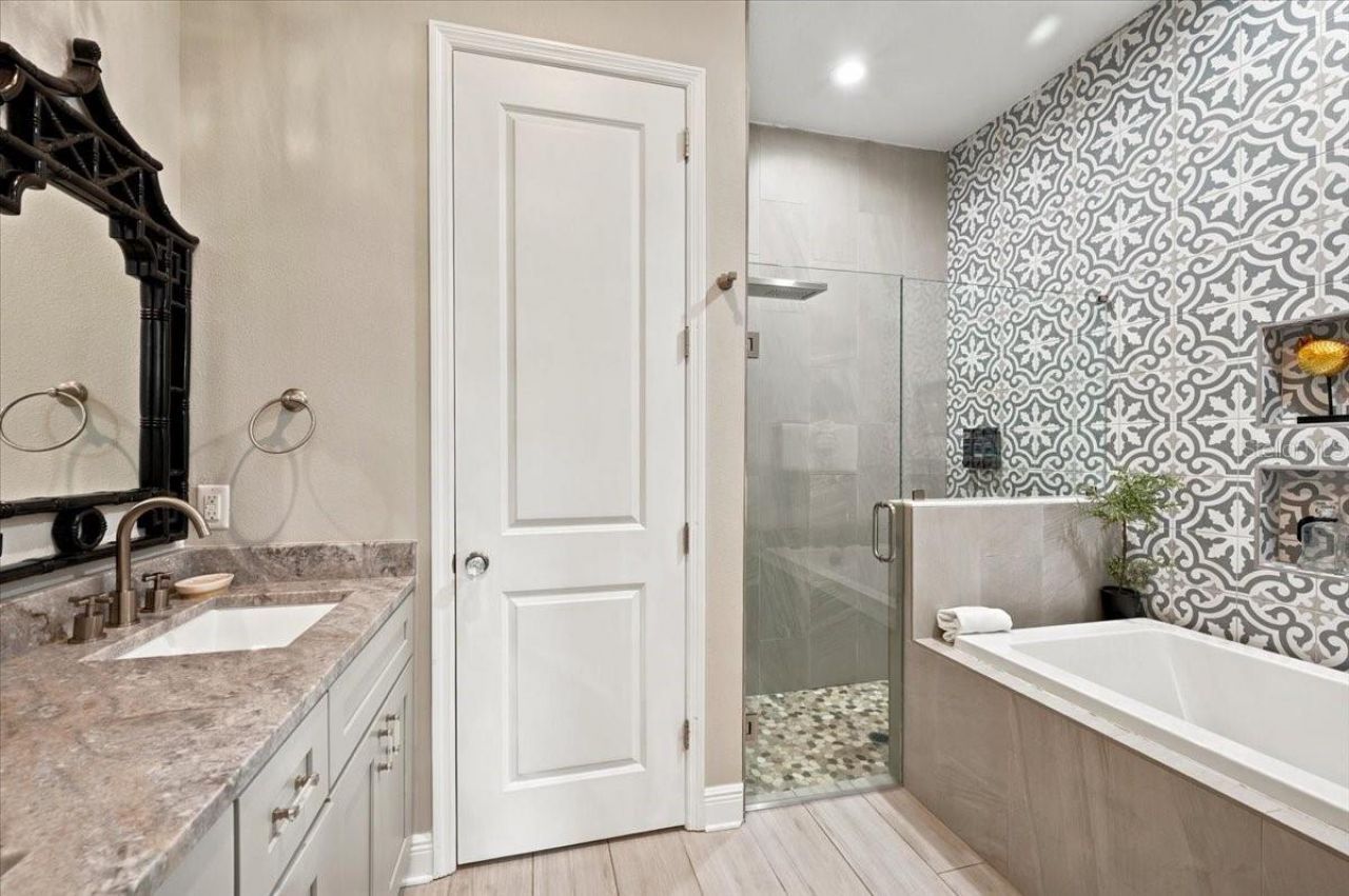 308 57th Street, Unit A & B, Bradenton Beach, FL 34217 Photo