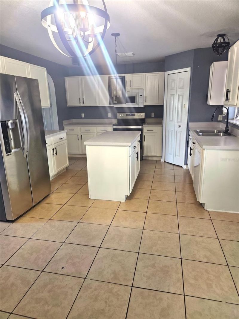 321 Lake Hills Lane, Eagle Lake, FL 33839 Photo