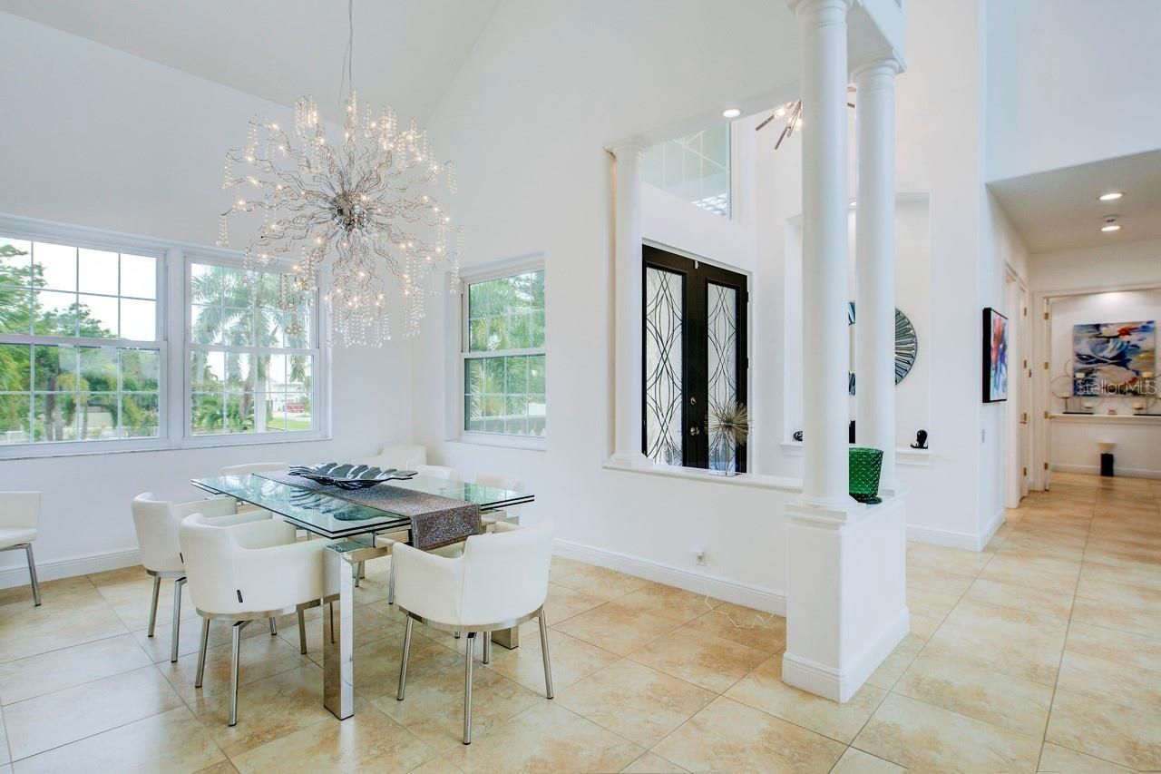 6113 Pasadena Point Boulevard, Gulfport, FL 33707 Photo