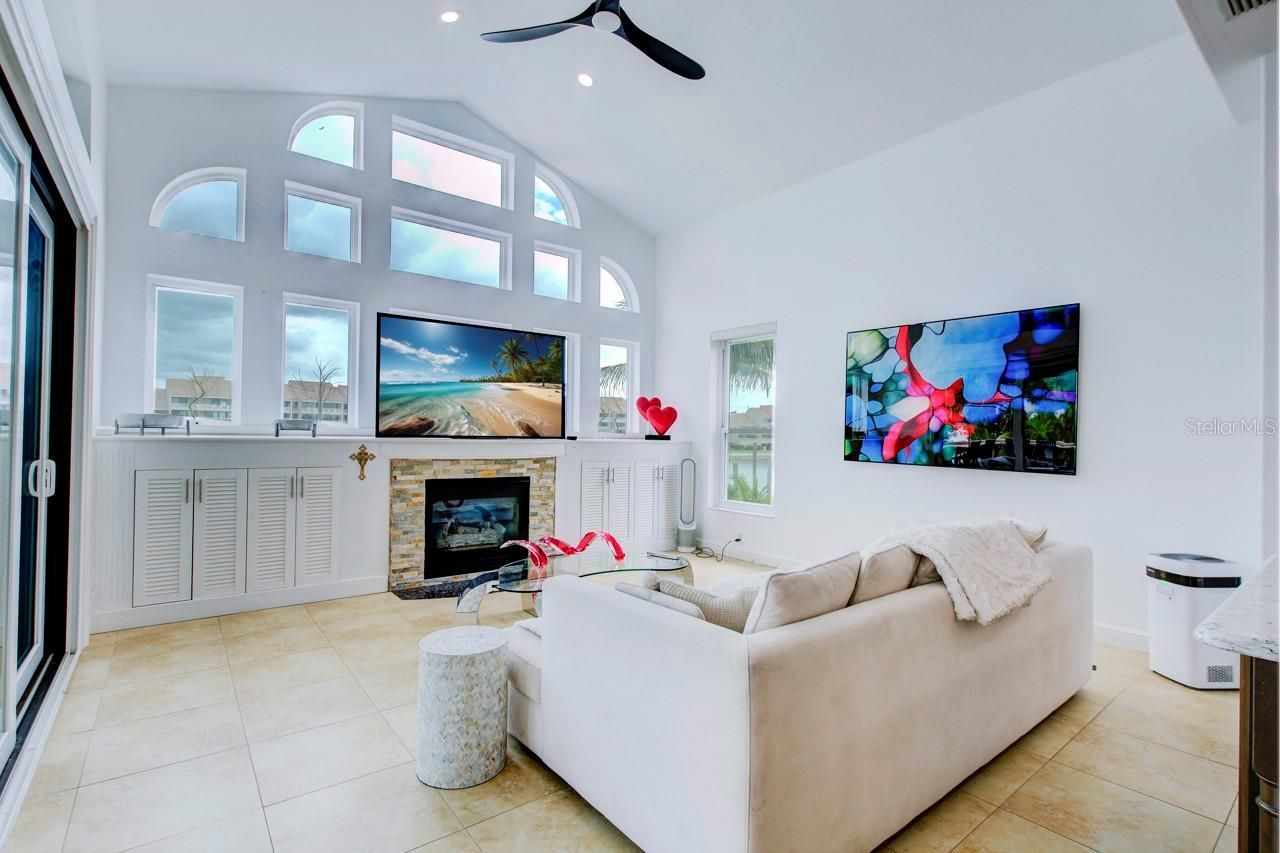 6113 Pasadena Point Boulevard, Gulfport, FL 33707 Photo