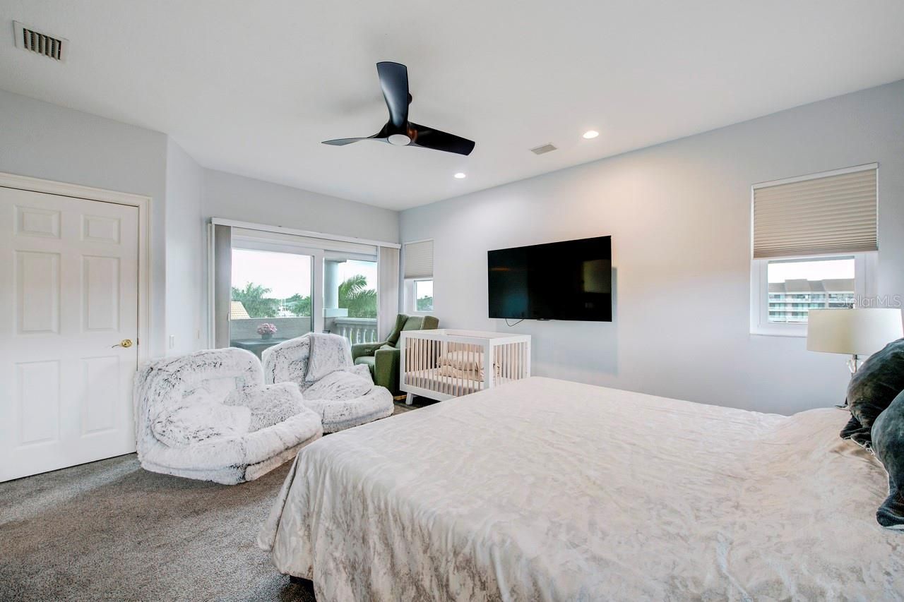 6113 Pasadena Point Boulevard, Gulfport, FL 33707 Photo