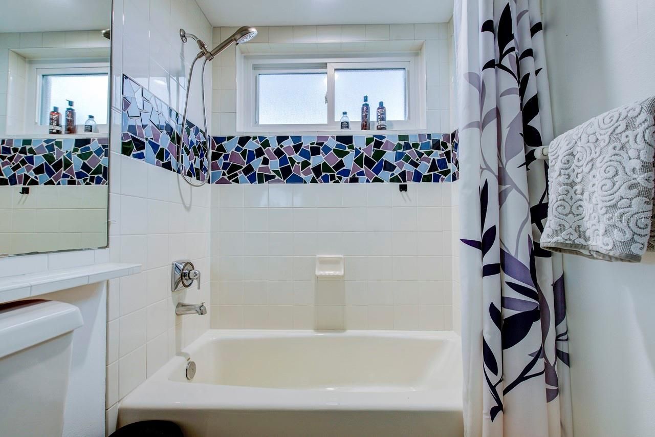 6113 Pasadena Point Boulevard, Gulfport, FL 33707 Photo
