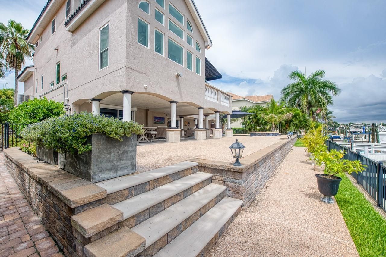 6113 Pasadena Point Boulevard, Gulfport, FL 33707 Photo