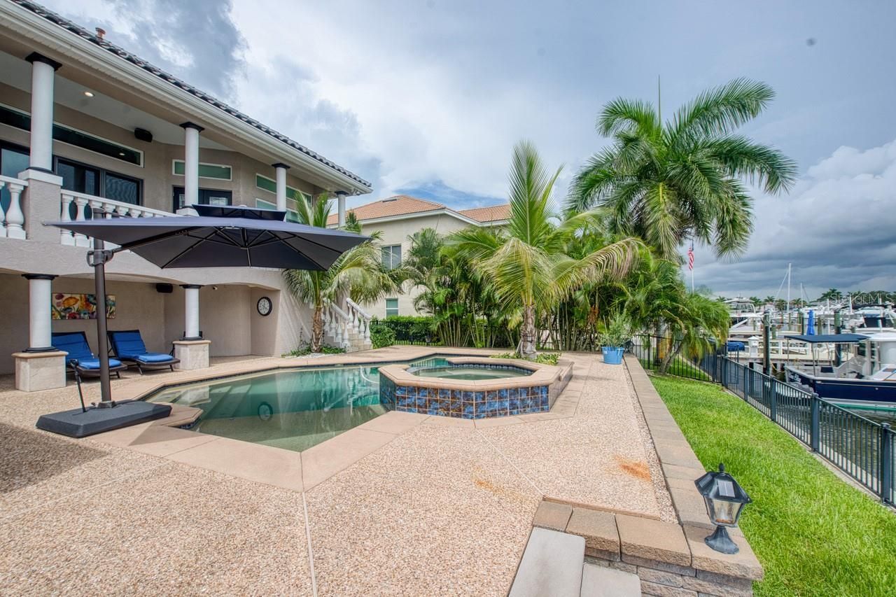 6113 Pasadena Point Boulevard, Gulfport, FL 33707 Photo