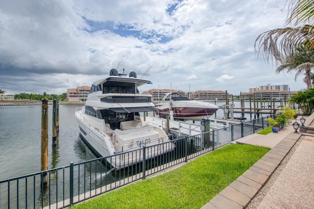 6113 Pasadena Point Boulevard, Gulfport, FL 33707 Photo