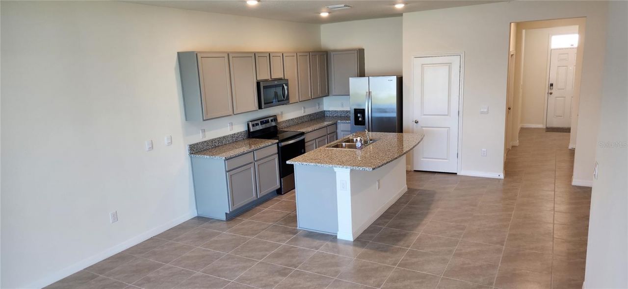 9241 Rock Harbour Way, Tampa, FL 33637 Photo