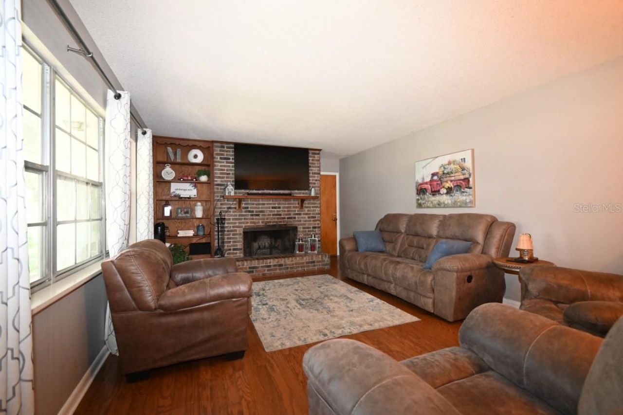 35833 Lakeshore Drive, Dade City, FL 33525 Photo