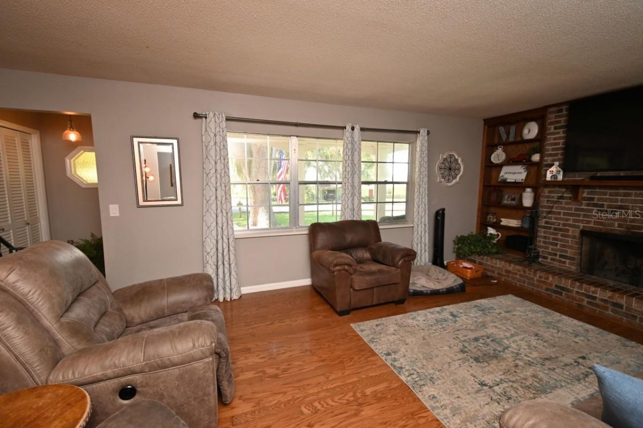 35833 Lakeshore Drive, Dade City, FL 33525 Photo