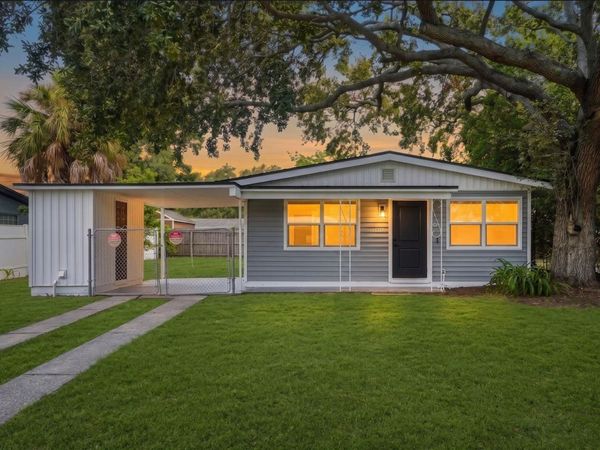 4406 W WALLACE AVENUE , TAMPA, FL 33611