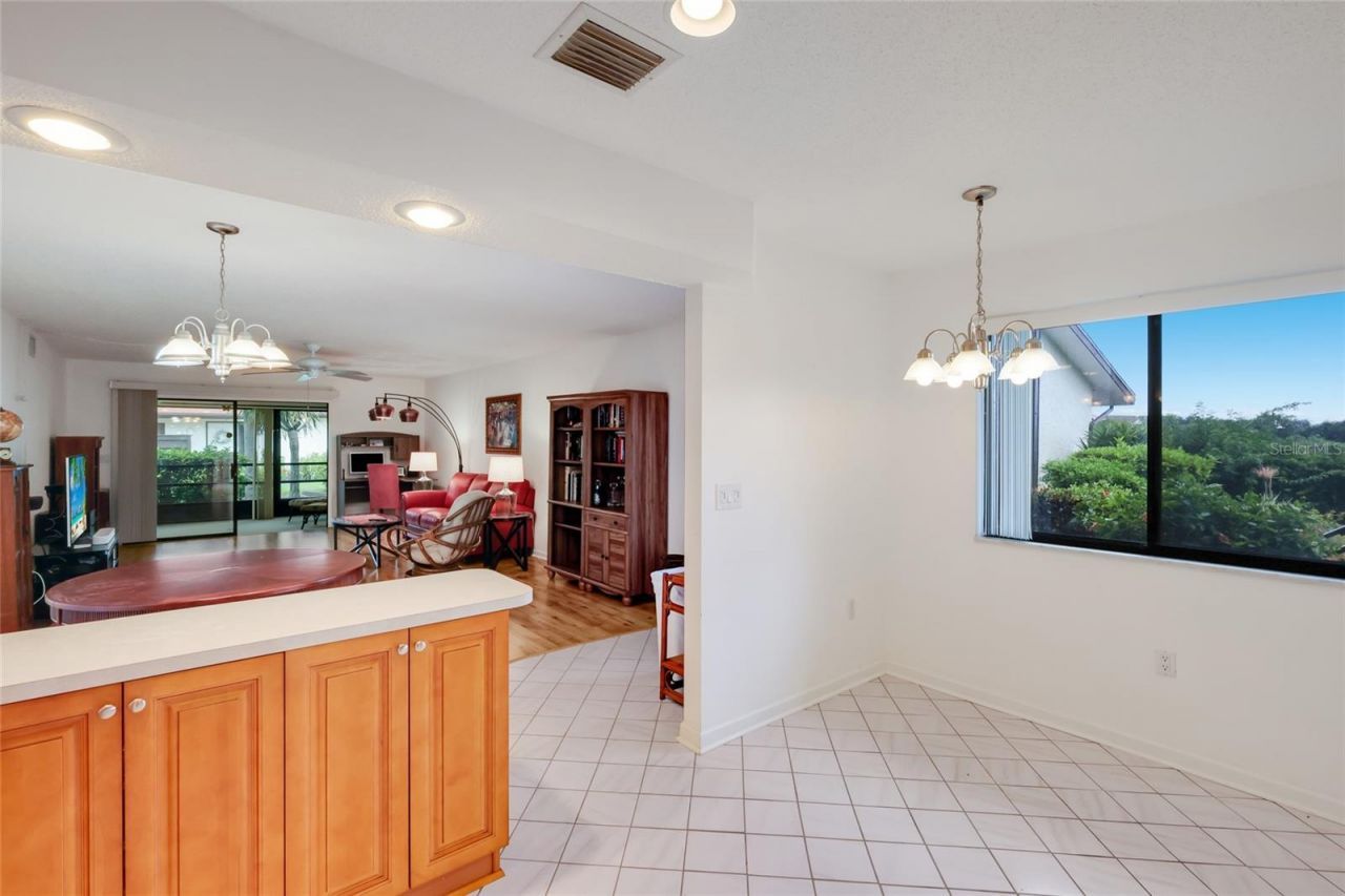 5400 34th Street W, Unit B16, Bradenton, FL 34210 Photo