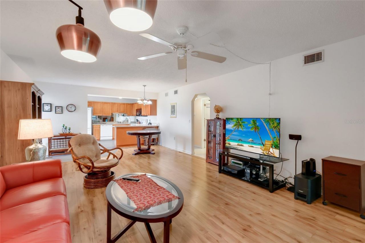 5400 34th Street W, Unit B16, Bradenton, FL 34210 Photo