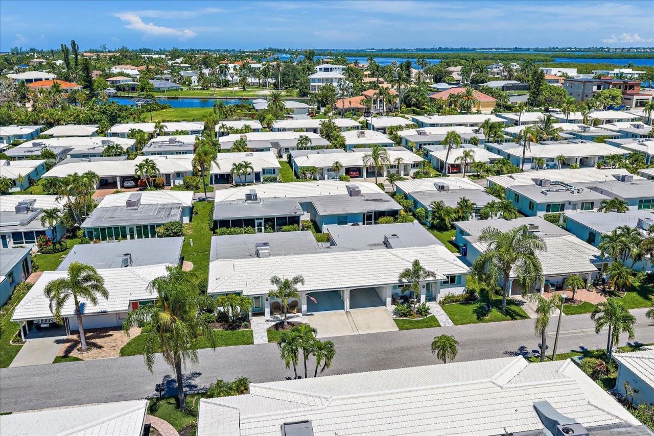 711 Spanish Drive S, Unit 211, Longboat Key, FL 34228 Photo