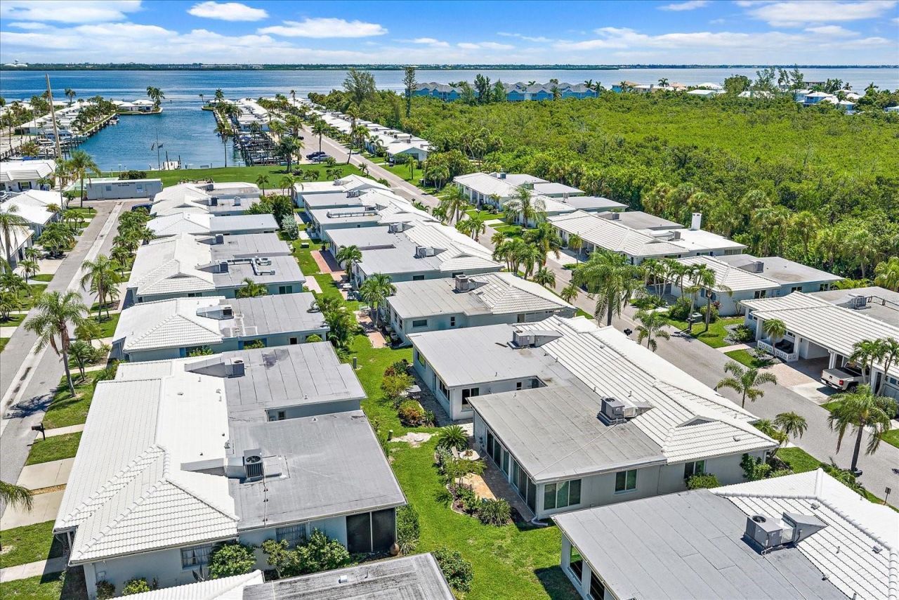 711 Spanish Drive S, Unit 211, Longboat Key, FL 34228 Photo